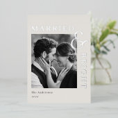 Modern Classic Silver Foil Married and Bright Folie Feestdagenkaart (Staand Voorkant)