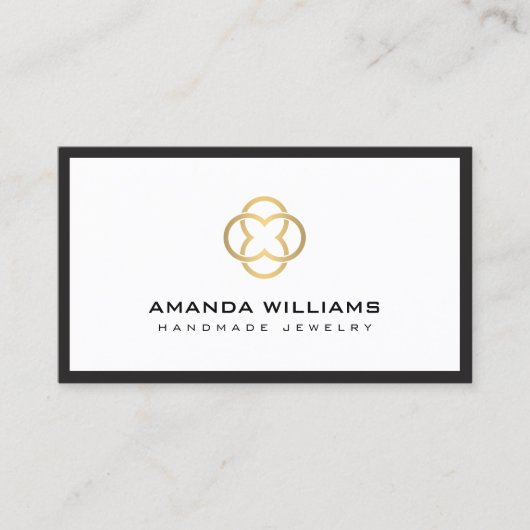 Modern Clover Gold Logo Luxury Boutique White Visitekaartje (Voorkant)