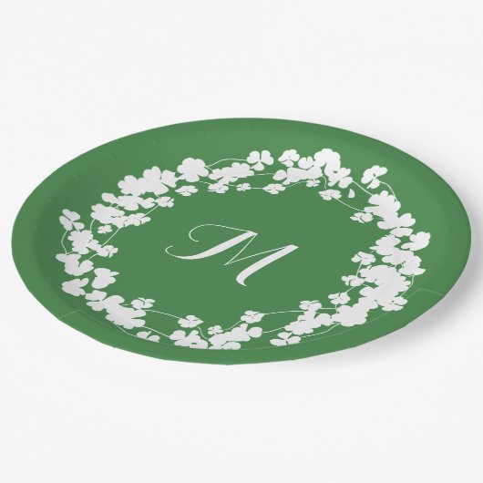 Modern Clover Leaves Wreats St Patricks Monogram Papieren Bordje (Gekanteld)