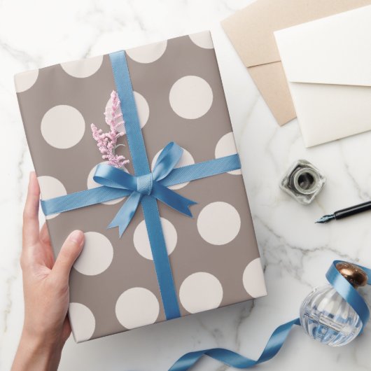 Modern Cognac en Crème Polka Stippen Kerstmis Cadeaupapier (Geschenken)