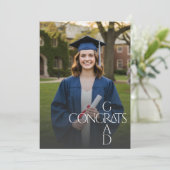 Modern Congrats Grad Graduation Photo Announcement (Staand voorkant)