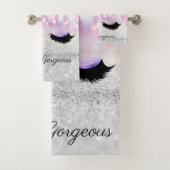 Modern Cool Pink Silver Glitter Bokeh, Faux Lashes Bad Handdoek (Insitu)