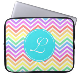 Modern, cool, trendy regenboog chevron monogram laptop sleeve