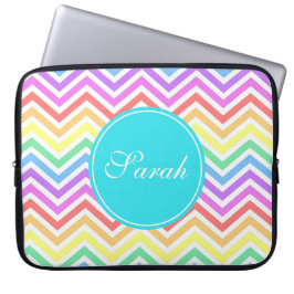 Modern, cool, trendy regenboog chevron monogram laptop sleeve