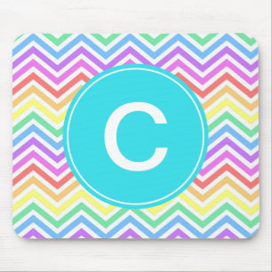 Modern, cool, trendy regenboog chevron monogram muismat