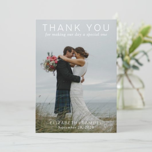 Modern Couple Wedding Green Bedankkaart (Staand voorkant)