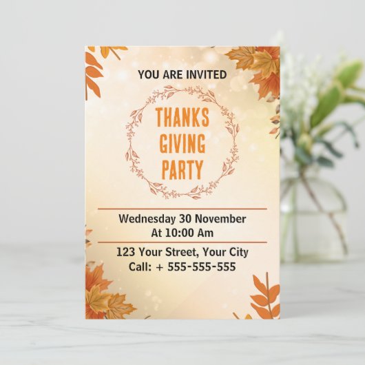 Modern Cream Thanksgiving Party Kaart (Staand voorkant)