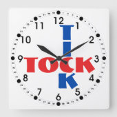 Modern Crossword Pattern Tick Tock Typography Vierkante Klok (Voorkant)