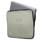 Modern Custom Monogram Initialen Naam Dusty Sage Laptop Sleeve (Voorkant Links)