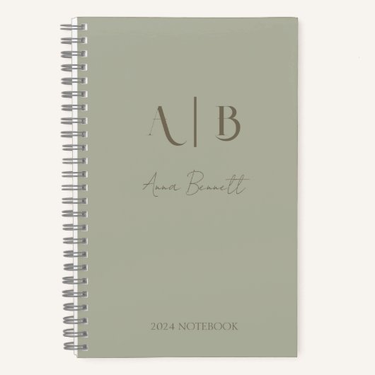 Modern Custom Monogram Initialen Naam Dusty Sage Notitieboek (Voorkant)