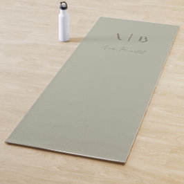 Modern Custom Monogram Initialen Naam Dusty Sage Yogamat