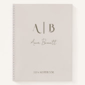 Modern Custom Monogram Initialen Naam Licht Beige Notitieboek (Voorkant)