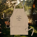 Modern Custom Name Fun Mr. Good-look is aan het ko Standaard Schort<br><div class="desc">Moderne,  rustige "Mr. Goog-Kijken is Koken" pron in trendy typografie naast je hoofd chef's eigen naam in een logo-stijl design.</div>