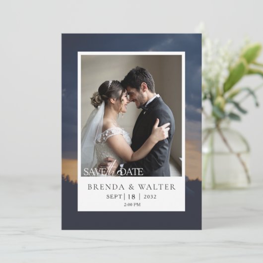 Modern Custom Photo Elegant Script Wedding  Kaart (Staand voorkant)