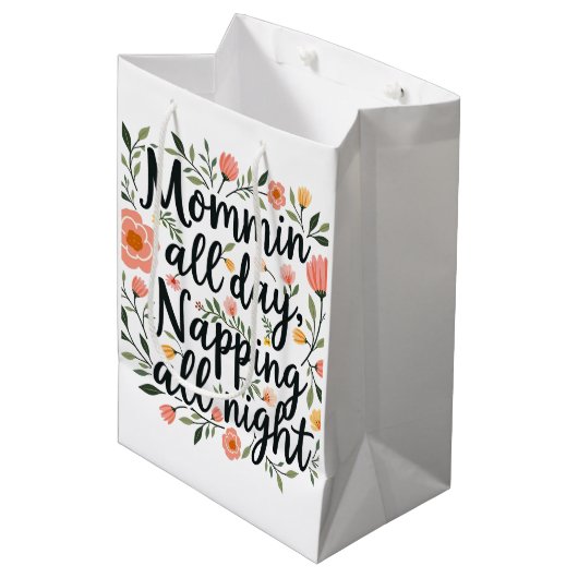 Modern Cute Floral Mother's Day, Birthday Mom Medium Cadeauzakje (Voorkant Gekanteld)
