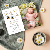 Modern Cute Honey Bee First Birthday Invitation Uitnodiging Briefkaart