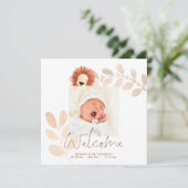 Modern Cute Lion Baby Foto geboorteaankondiging (Staand voorkant)