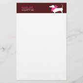 Modern Dachshund in Roze Scarf op chocolade Briefpapier (Voorkant)