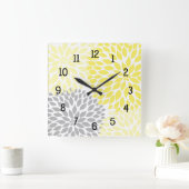 Modern Dahlia bloemen geel en grijs Vierkante Klok (Huis)
