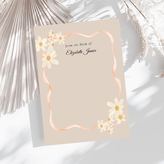 Modern Daisy Bloemen Bruine Naam Notitiekaartje