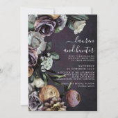 Modern Dark Moody Paarse Script Floral Wedding Inv Kaart (Voorkant)