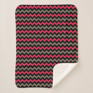 Modern Dark Red Black Chevron Pattern Sherpa Deken