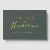 Modern Dark Sage en Goud Familienaam Trouwen Gastenboek (Voorkant)