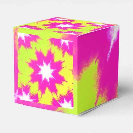 Modern Dazzle Roos Green Yellow Tie Dye Bedankdoosjes (Achterkant)