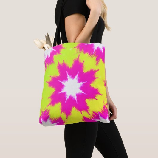 Modern Dazzle Roos Green Yellow Tie Dye Tote Bag (Dichtbij)