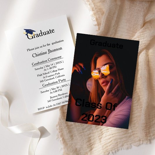 Modern, de ceremonieklasse van het manuscript afst aankondiging