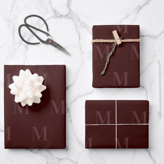 Modern Deep Burgundy Minimalist Monogram Inpakpapier Vel (Voorkant)