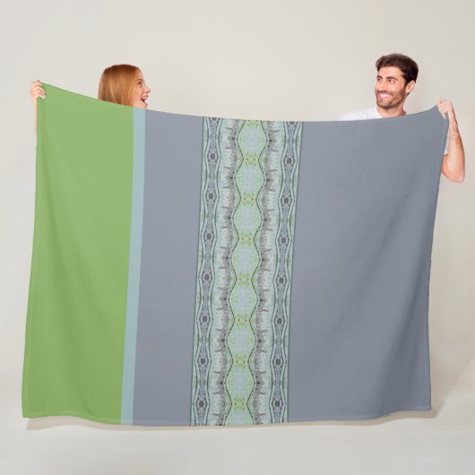 Modern design print met grijs fleece deken (In situ)