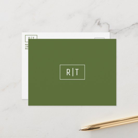 Modern Donkergroen Olijf Monogram Briefkaart (Voorkant / Achterkant in situ)