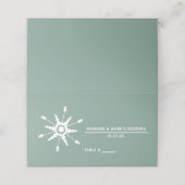 Modern Dot Snowflakes Winter Wedding Soft Green Plaatskaartje (Buitenkant ongevouwen)