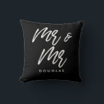 Modern douane Mr. en Mr. gay koppel Kussen<br><div class="desc">Meneer en meneer paar kussens,  aanpasbaar met uw eigen naam en uw favoriete kleuren.</div>