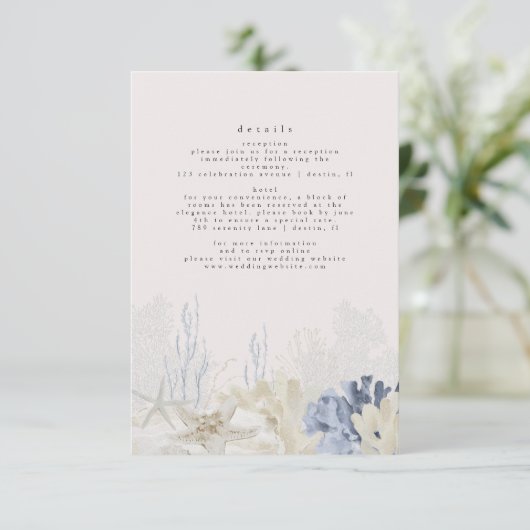 Modern Dusty Blue Beach Wedding Informatiekaartje (Staand voorkant)