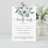 Modern Dusty Blue Floral QR Code Wedding RSVP Kaar Kaartje (Staand voorkant)