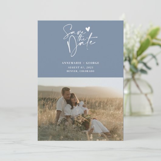 Modern Dusty Blue Kalligrafie Script Foto Save The Date (Staand voorkant)