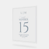 Modern Dusty Blue Monogram Trouwtafel Nummer Acryl Bord (Hoek)