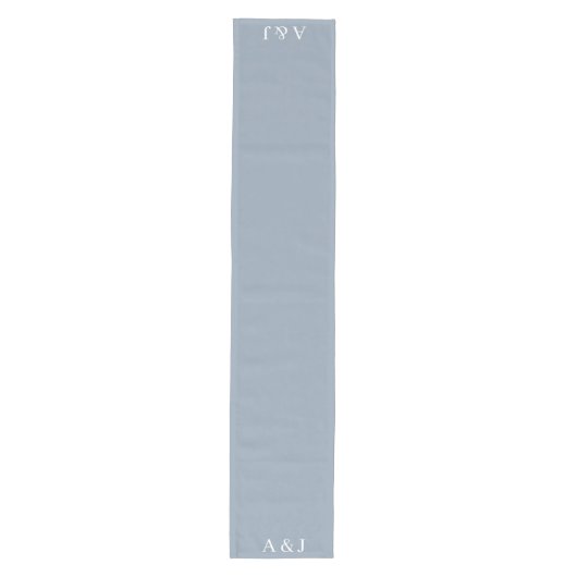 Modern Dusty Blue Monogram Wedding Medium Tafelloper (Voorkant)