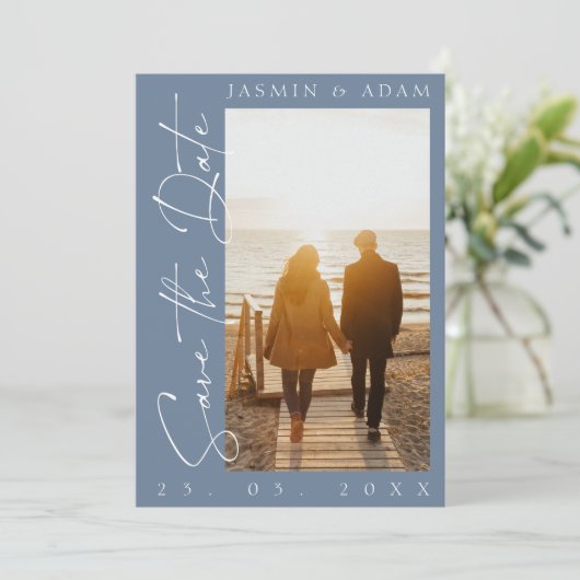 Modern Dusty Blue Script Photo Wedding Save The Date (Staand voorkant)