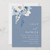 Modern Dusty Blue & White Floral Wedding Kaart (Voorkant)