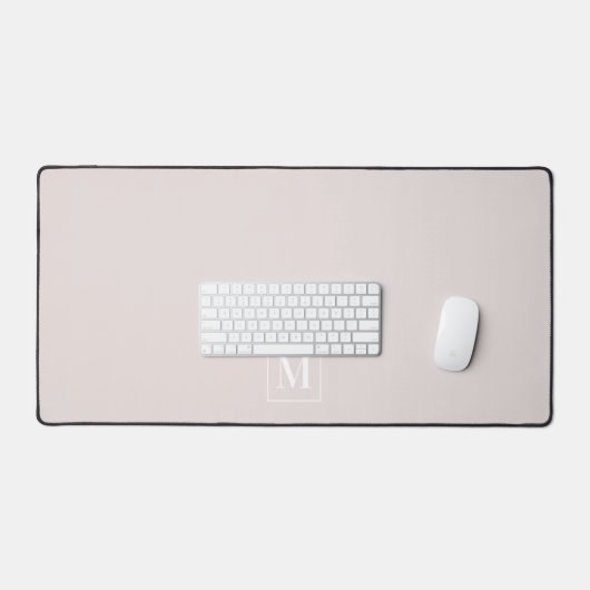 Modern Dusty Pink Monogram Bureaumat (Keyboard & Muis)