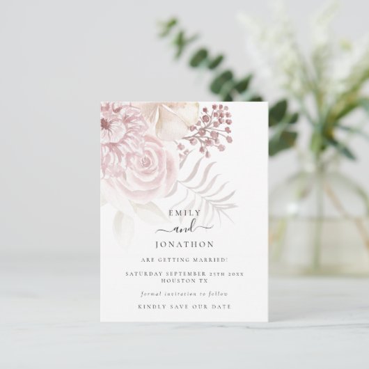 Modern Dusty Roos Pink Florals Save the Date Aankondigingskaart (Staand voorkant)