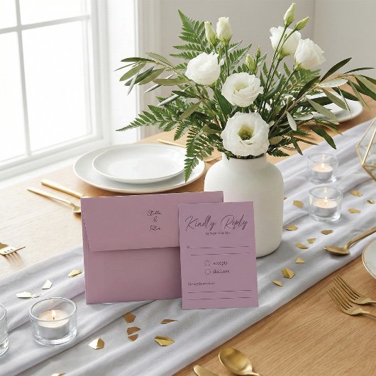 Modern Dusty Rose Script Kindly Reply Wedding RSVP Kaartje