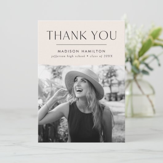Modern Edge Cream Photo Afstuderen Bedankkaart (Staand voorkant)