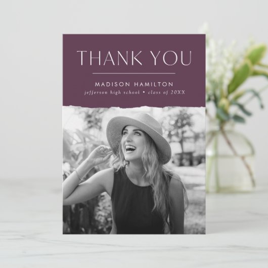 Modern Edge Paars Photo Afstuderen Bedankkaart (Staand voorkant)