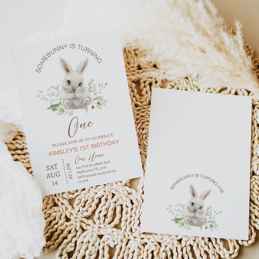 Modern Een of ander konijntje wordt een 1e verjaar Kaart