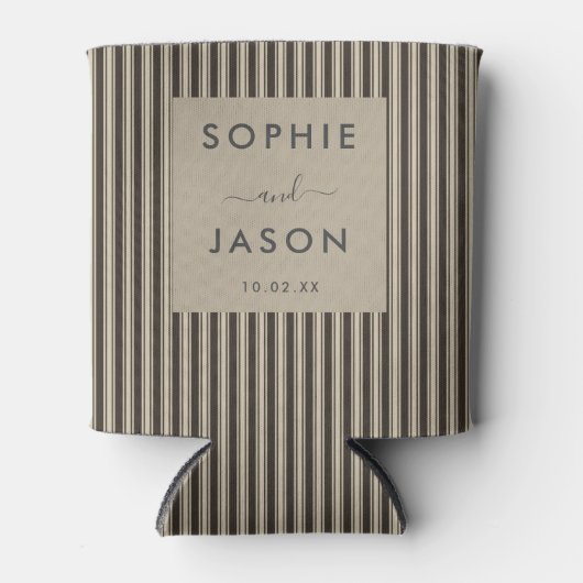 Modern Eenvoudig Elegant Bruiloft Script Gestreept Blikjeskoeler (Voorkant)