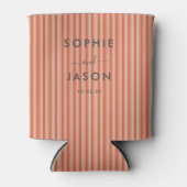 Modern Eenvoudig Elegant Bruiloft Script Gestreept Blikjeskoeler (Voorkant)